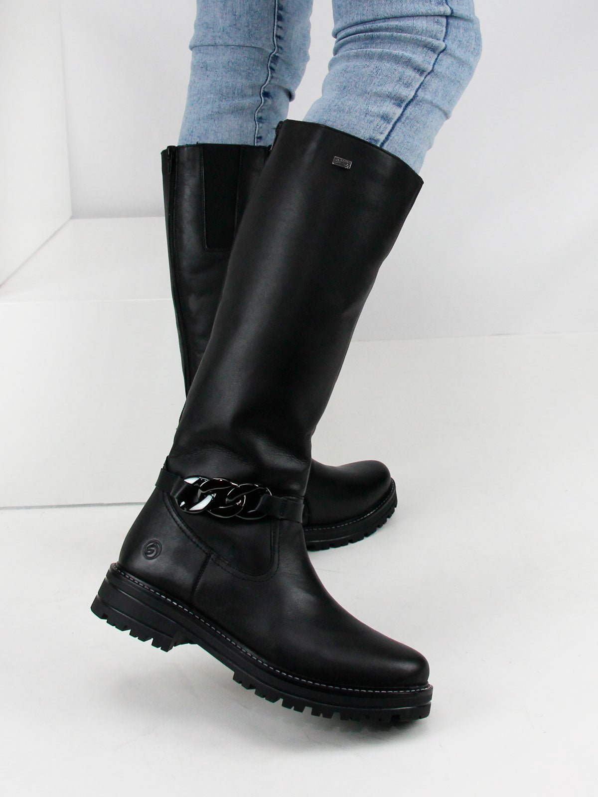 Remonte D2282 - 01 - Magenta Chaussures